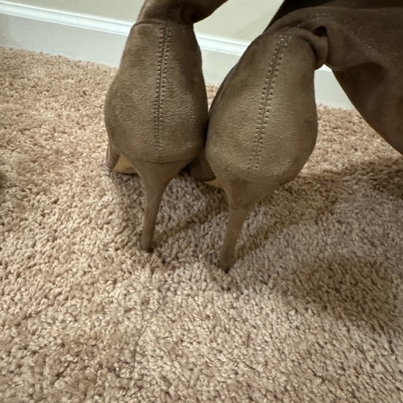 Peep-Toe OverTheKnee Boots - Picture 4 of 4